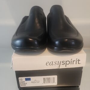 Easy Spirit Women's Black Leather Loafers